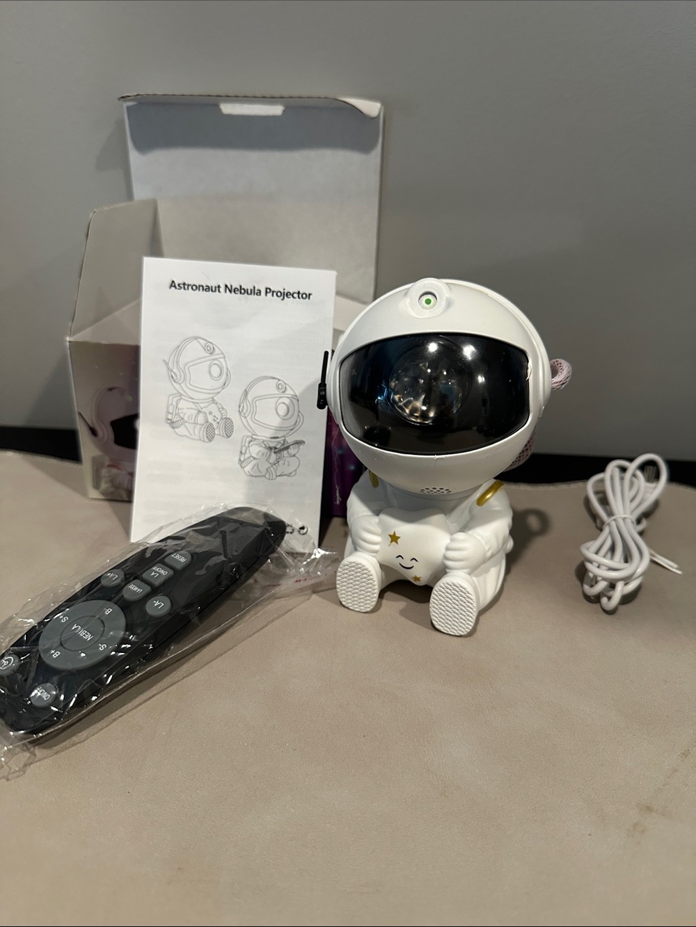 Astronaut Nebula Projector - Purple Night Light - Picture 3 of 3